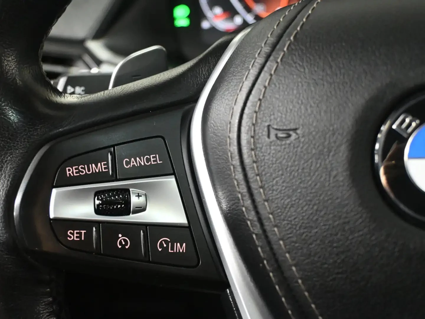 BMW X5 40i M SPORT* 360* ХЕДЪП* DISTRONIC* LANE, снимка 11 - Автомобили и джипове - 55879041