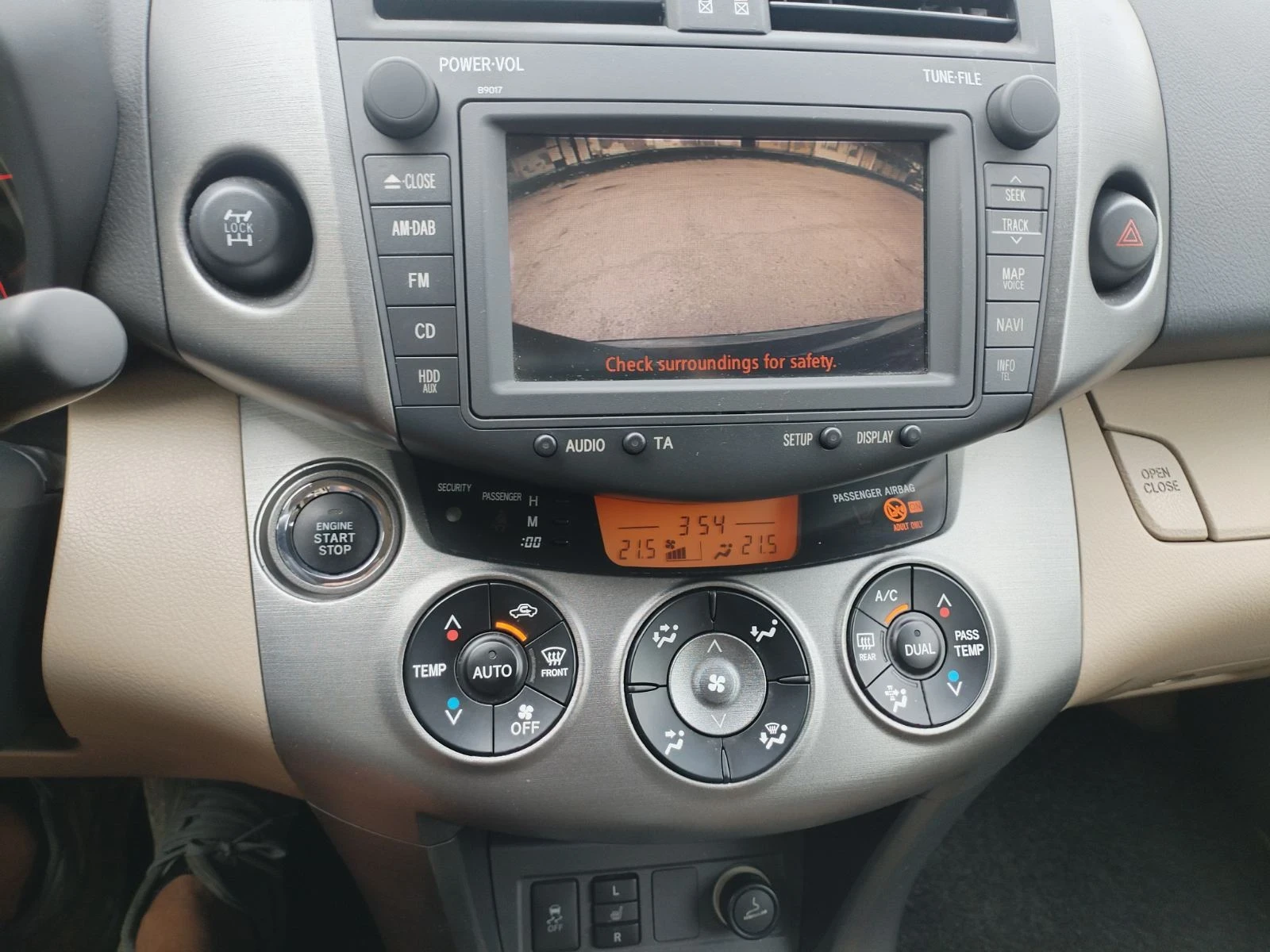 Toyota Rav4, снимка 4 - Автомобили и джипове - 56124395