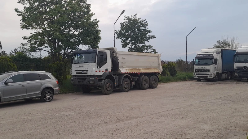 Iveco Trakker 8х4, снимка 5 - Камиони - 46017682