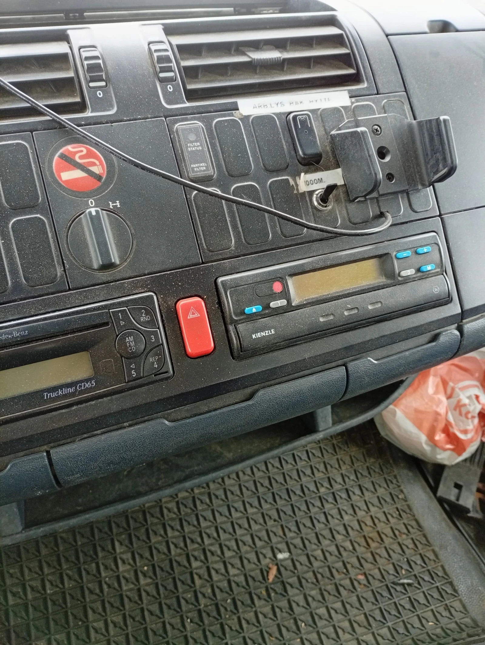 Mercedes-Benz Atego 818, снимка 11 - Камиони - 54439860