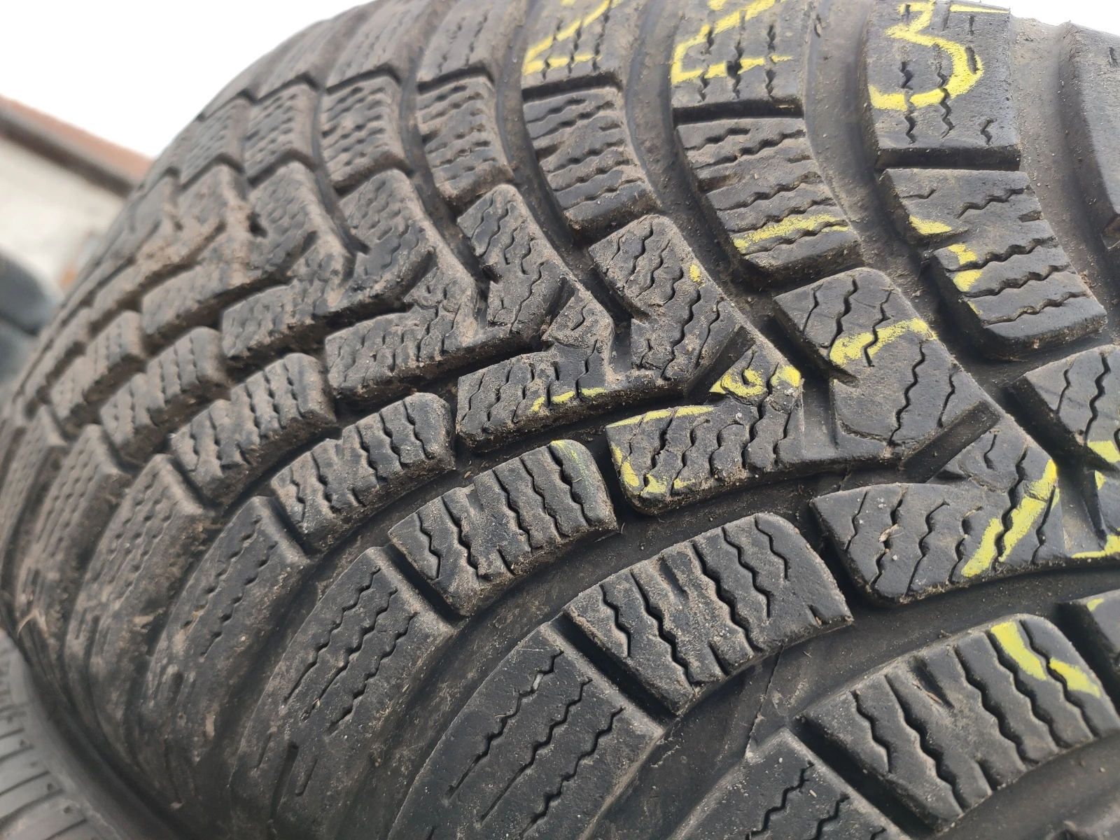 ���� 225/60R17 | Mobile.bg � ����������� 2