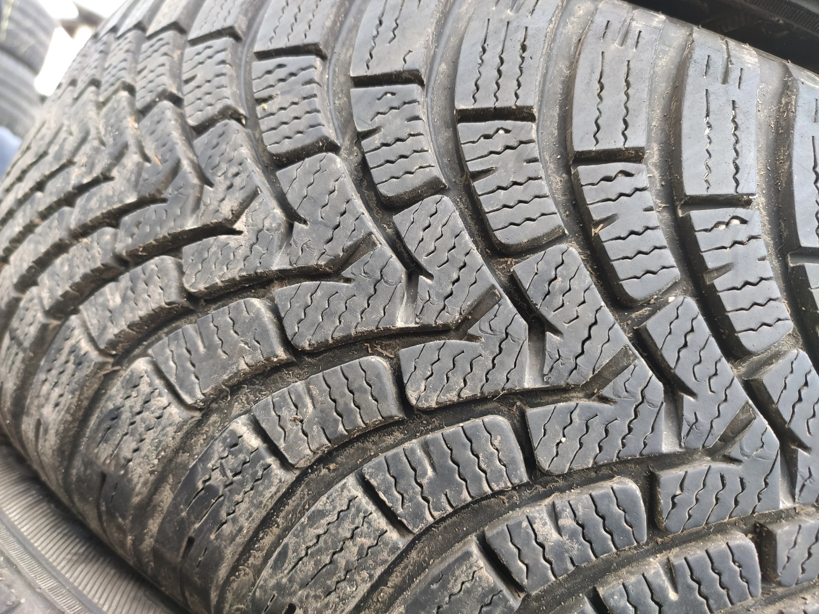���� 225/60R17 | Mobile.bg � ����������� 1
