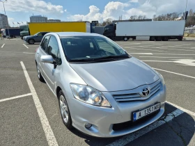 Toyota Auris 1.3 facelift, снимка 2