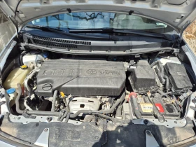 Toyota Auris 1.3 facelift, снимка 11