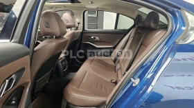 BMW 320 * XDRIVE * CARPLAY * HUD * ПОДГРЕВ * КАМЕРА, снимка 13
