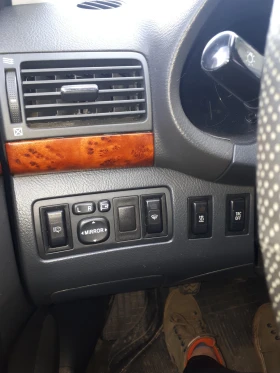 Toyota Avensis 2.0, снимка 4