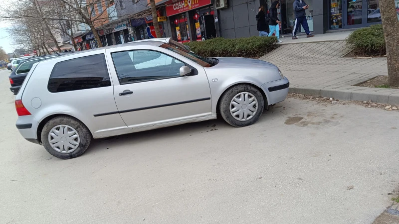 VW Golf 4, снимка 4 - Автомобили и джипове - 47328240