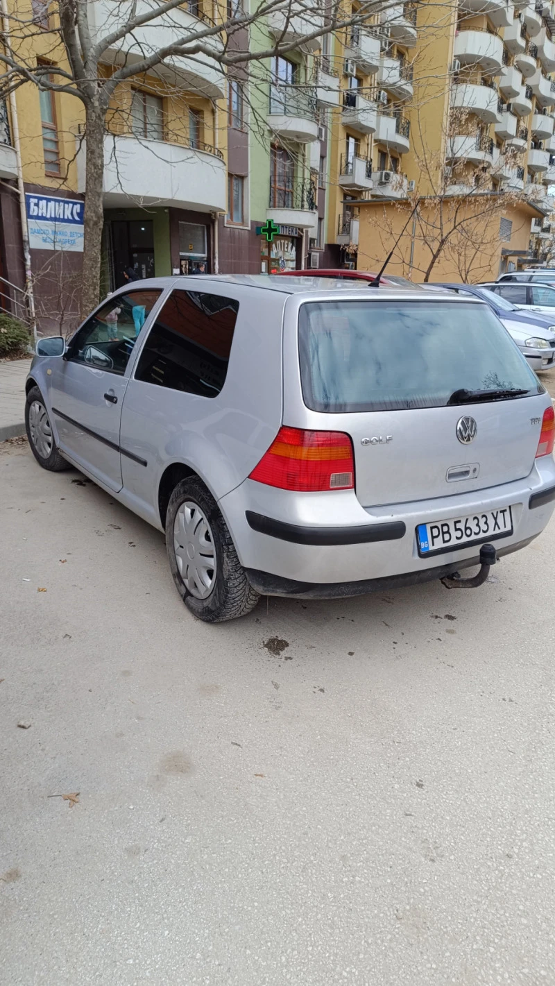 VW Golf 4, снимка 2 - Автомобили и джипове - 47328240