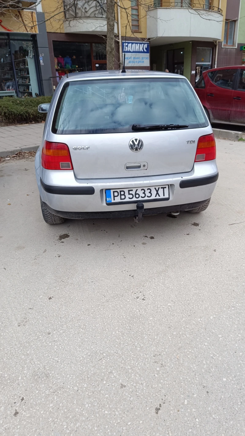 VW Golf 4, снимка 3 - Автомобили и джипове - 47328240