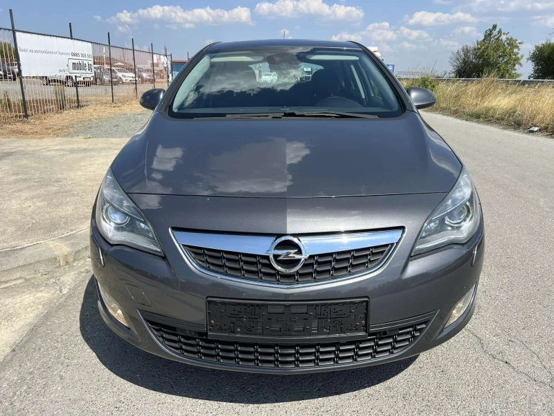 Opel Astra 1.4, снимка 1 - Автомобили и джипове - 46999718