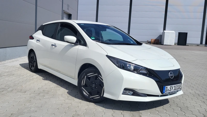 Nissan Leaf  40KW, снимка 2 - Автомобили и джипове - 47407457