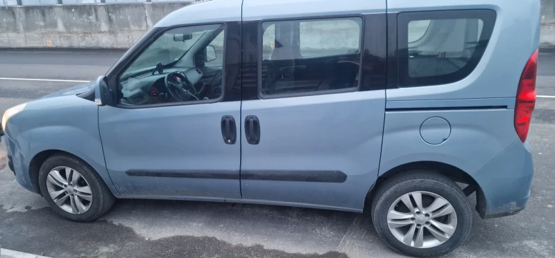 Opel Combo, снимка 4 - Автомобили и джипове - 48324038