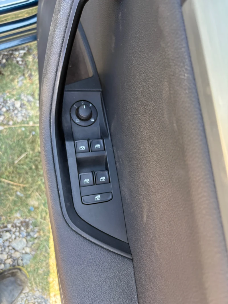 Skoda Superb 2.0 TDI, снимка 7 - Автомобили и джипове - 51452984