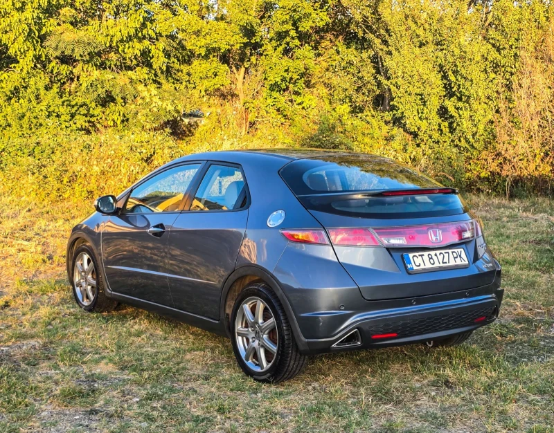 Honda Civic 2.2 i-CDTi, снимка 6 - Автомобили и джипове - 51735761