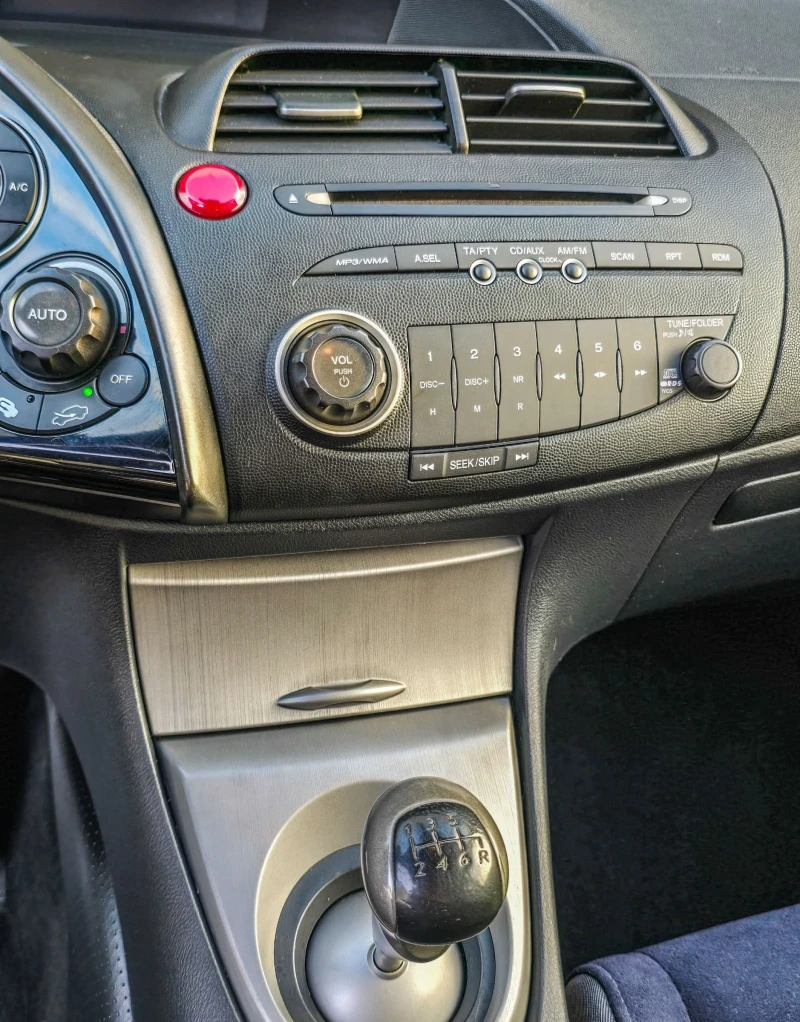 Honda Civic 2.2 i-CDTi, снимка 9 - Автомобили и джипове - 51735761