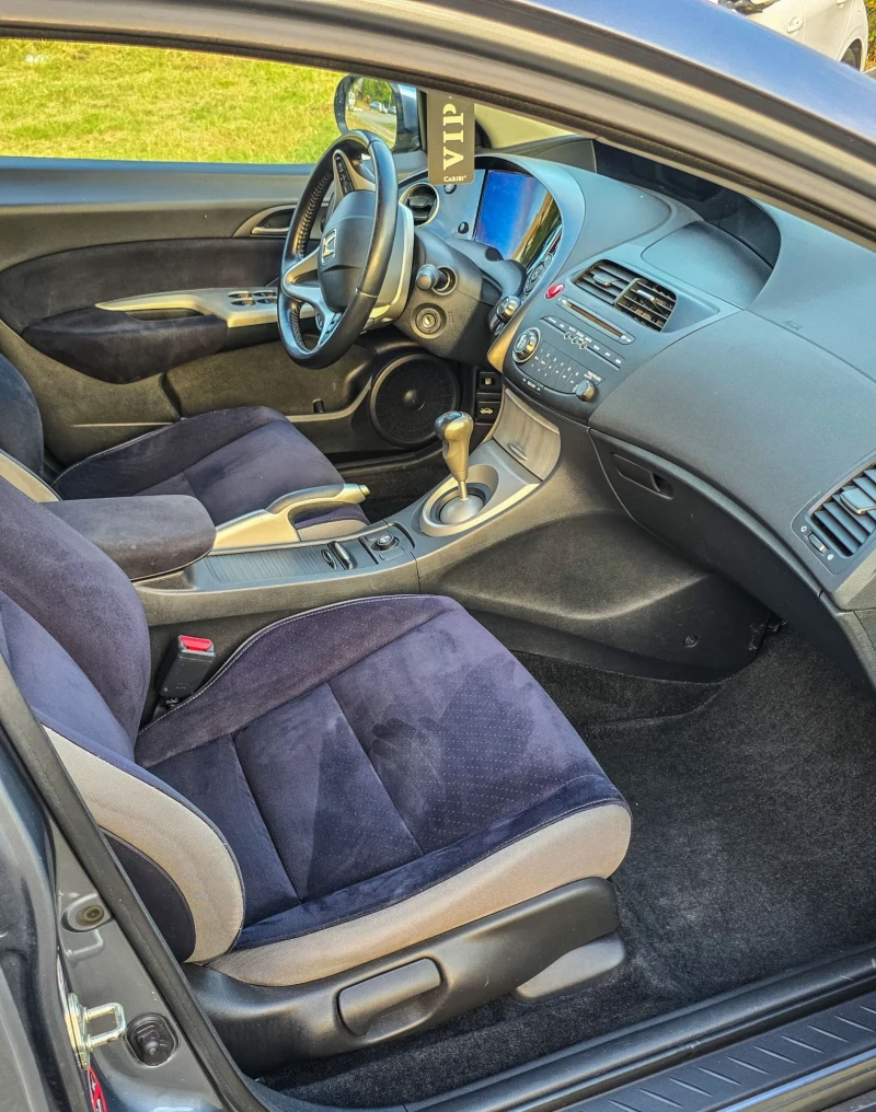 Honda Civic 2.2 i-CDTi, снимка 8 - Автомобили и джипове - 51735761