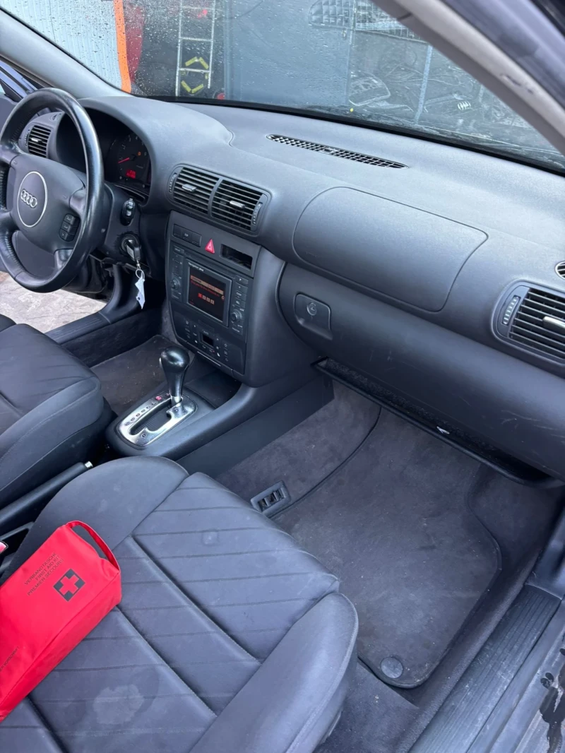 Audi A3 1.8T Automat 180hp, снимка 8 - Автомобили и джипове - 51869453