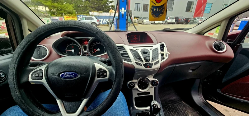 Ford Fiesta Titanium, снимка 9 - Автомобили и джипове - 52469238