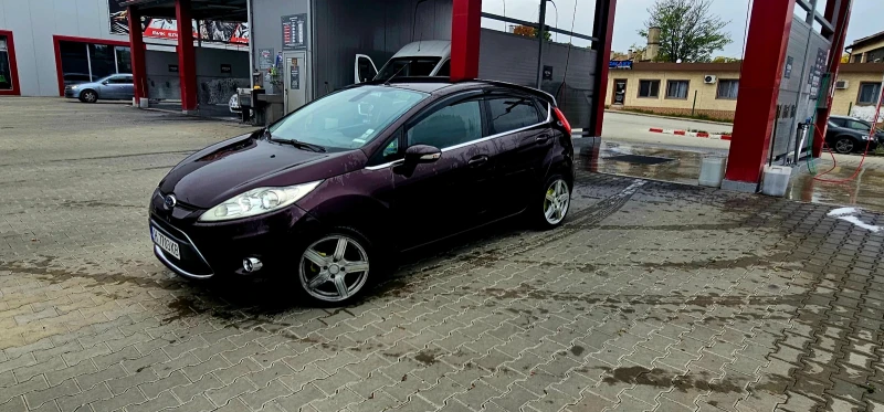 Ford Fiesta Titanium, снимка 5 - Автомобили и джипове - 52469238