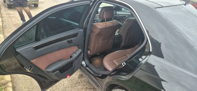 Mercedes-Benz E 350 Avantgarde , снимка 11 - Автомобили и джипове - 52593578