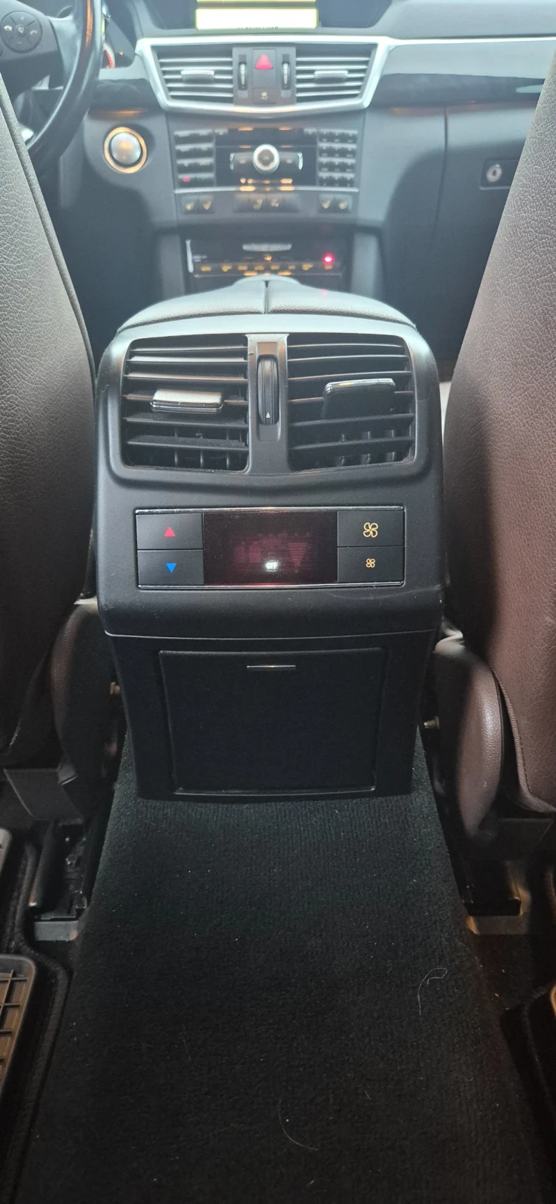 Mercedes-Benz E 350 Avantgarde , снимка 13 - Автомобили и джипове - 52593578