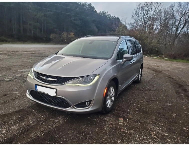 Chrysler Pacifica  - изображение 2