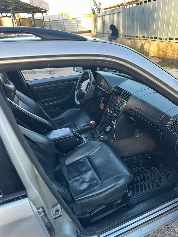 Mercedes-Benz C 250, снимка 6 - Автомобили и джипове - 52923419
