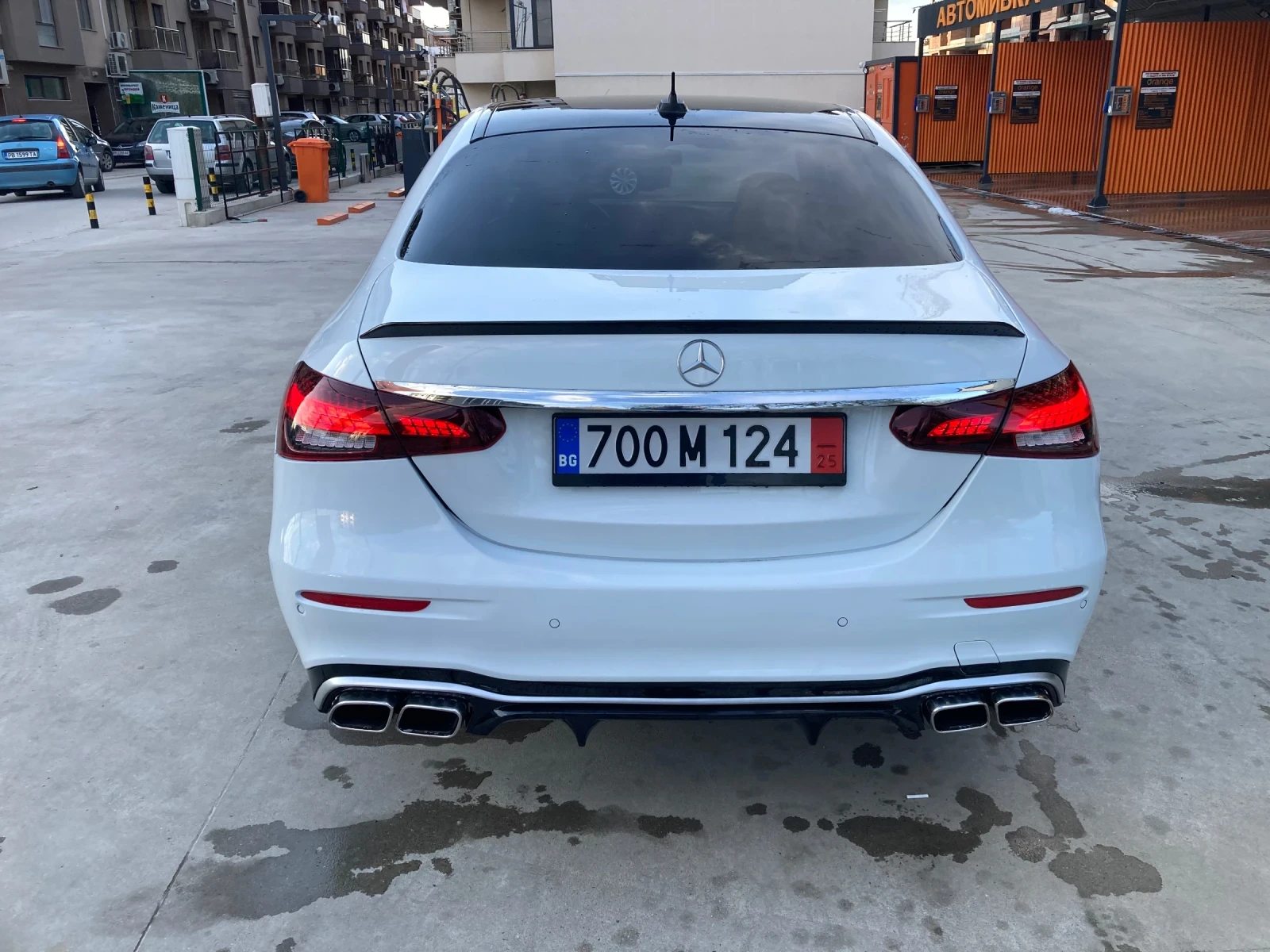 Mercedes-Benz E 200  - изображение 5