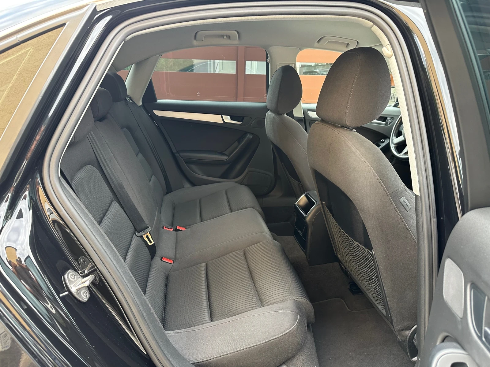 Audi A4 1.8* TFSI* 160кс - изображение 10