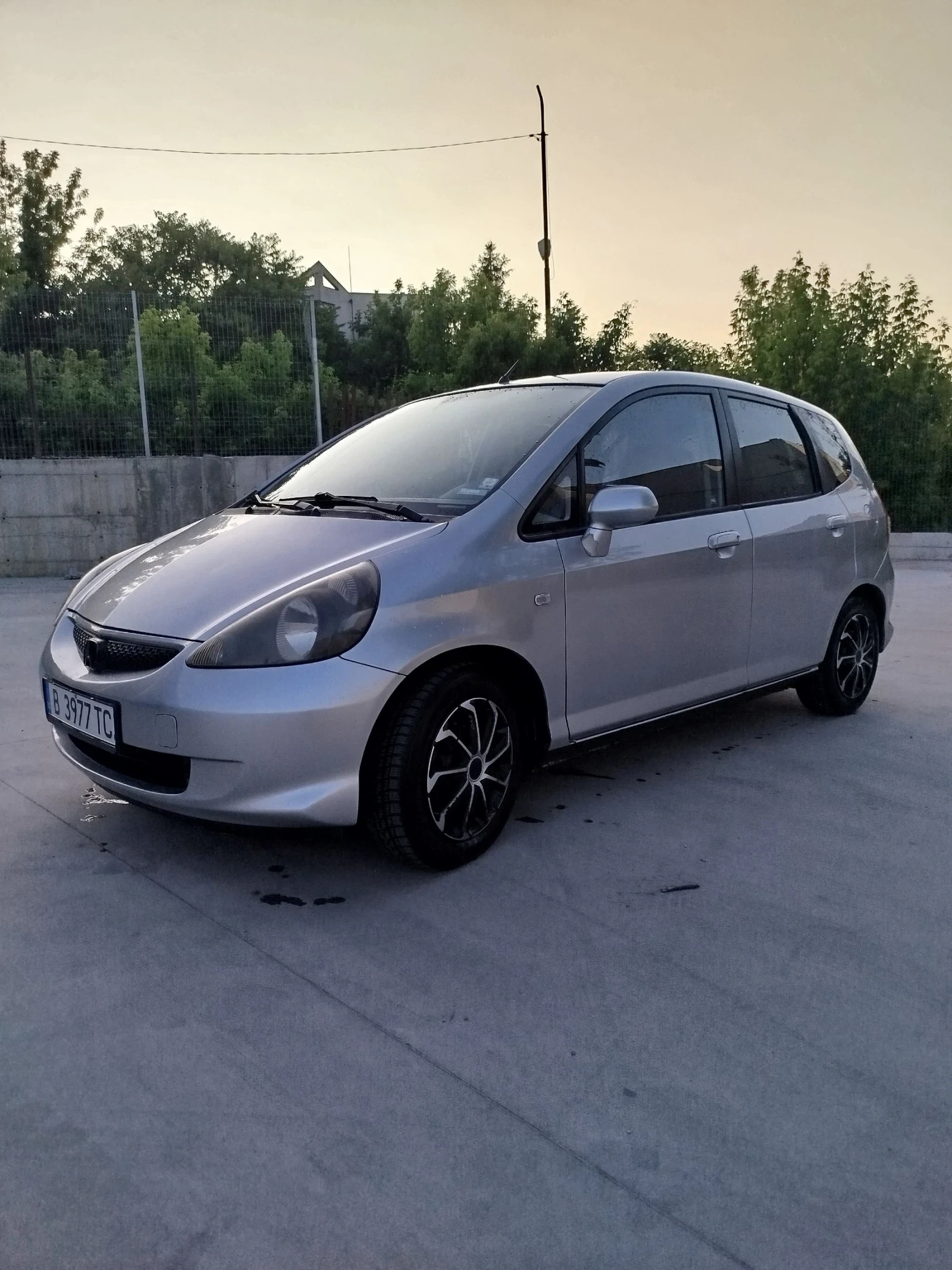 Honda Jazz 1.2 - изображение 2