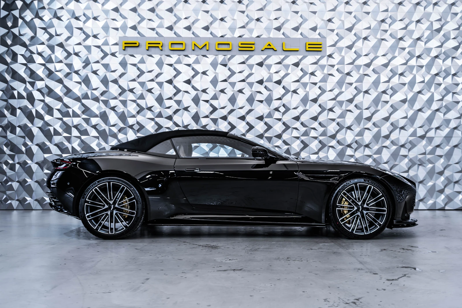 Aston Martin Други DB12 Volante* Bowers&Wilkins* 360 - изображение 6
