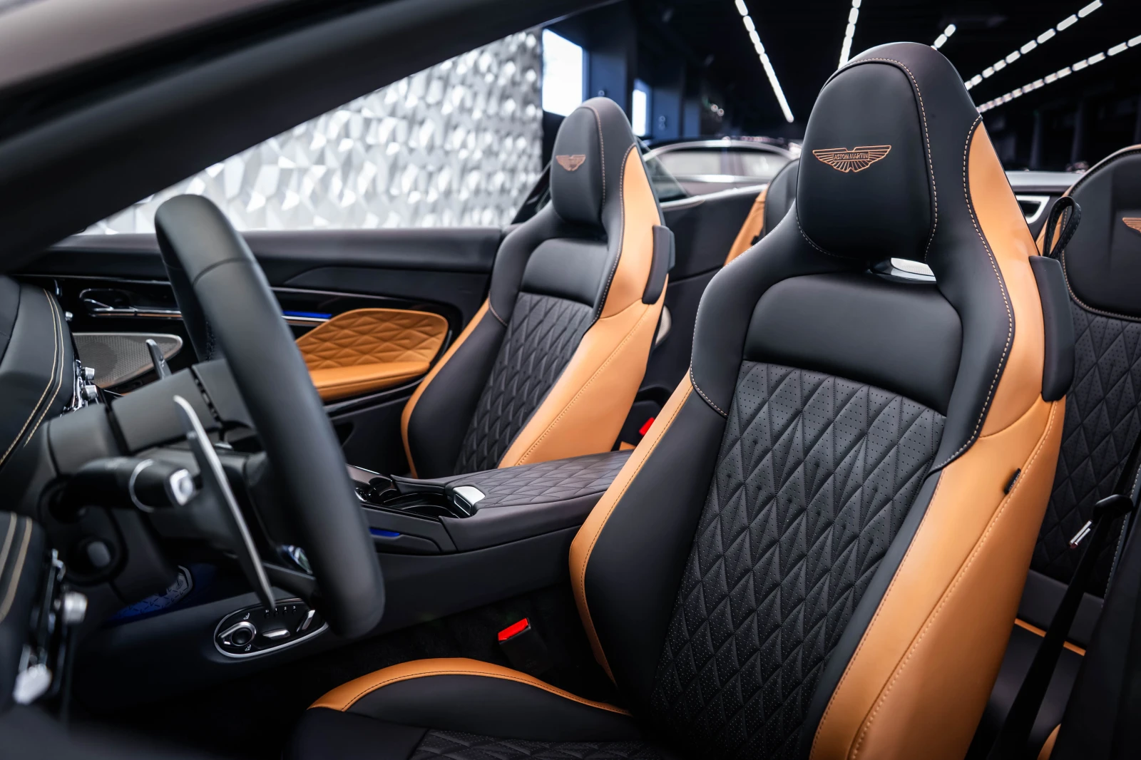 Aston Martin DB12 Volante* Bowers&Wilkins* 360 | Mobile.bg   13