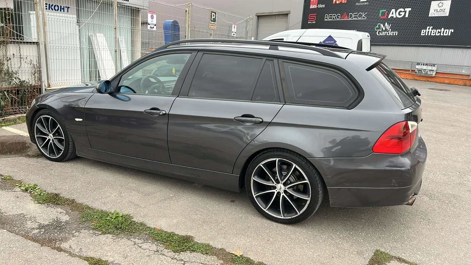 BMW 320 2.0D163HP Автомат - изображение 4