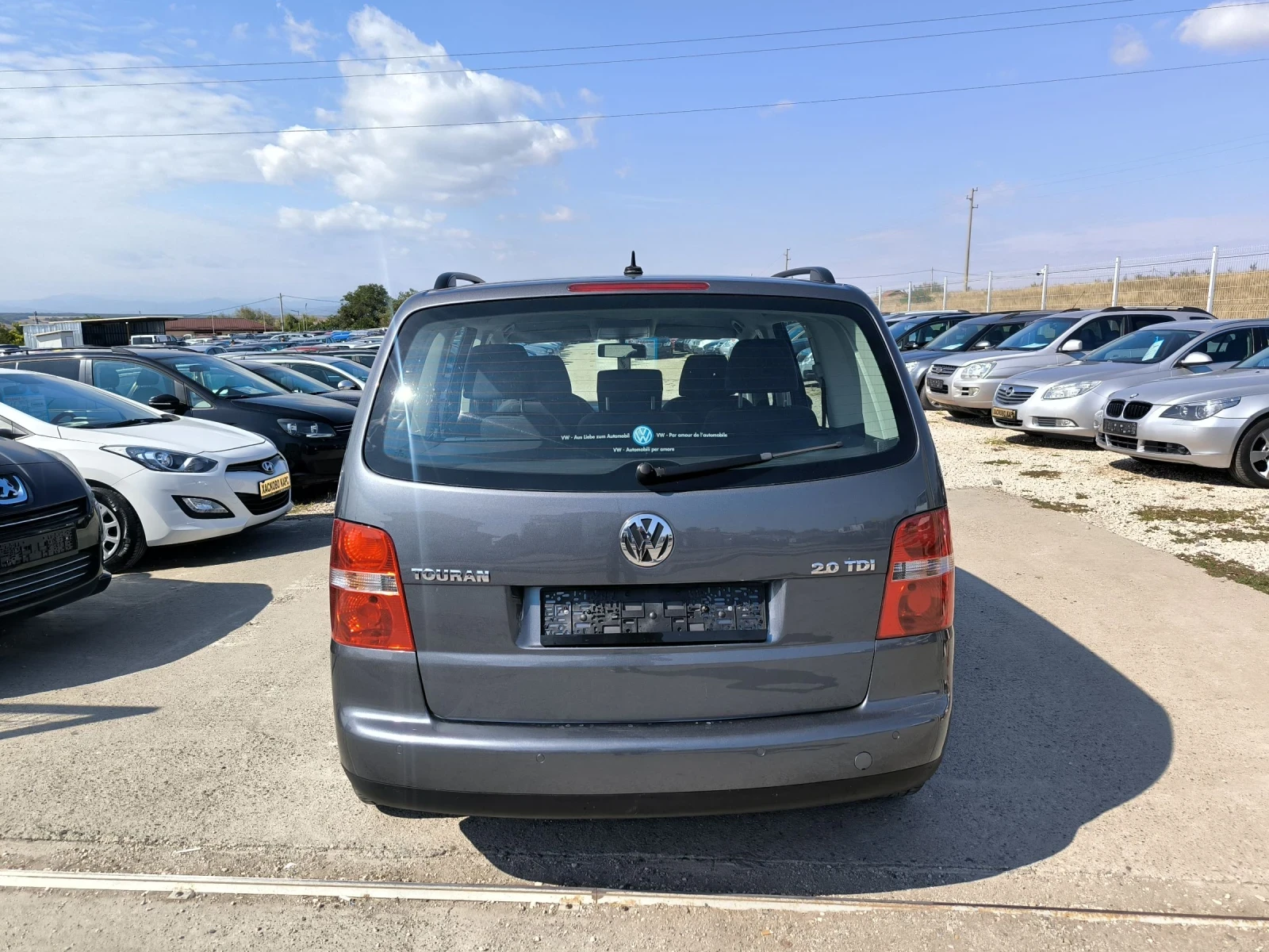 VW Touran 2.0TD - изображение 5