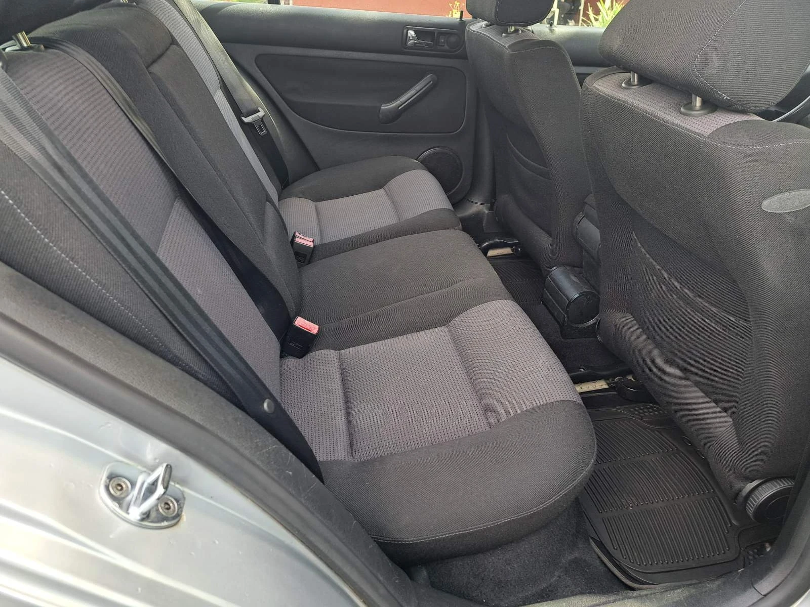 VW Golf  - изображение 10