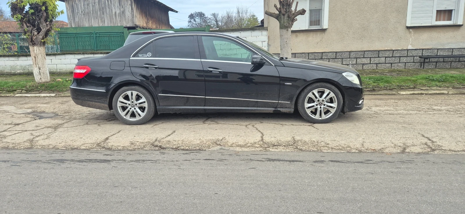 Mercedes-Benz E 350 Avantgarde  - изображение 3