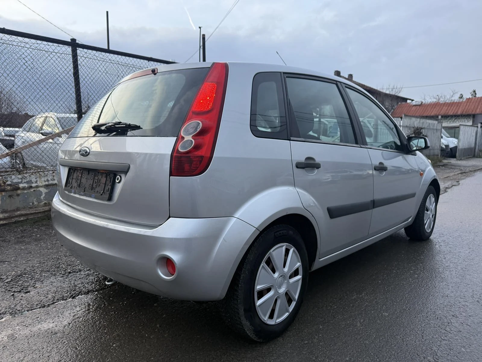 Ford Fiesta 1, 400 EURO4  - изображение 6