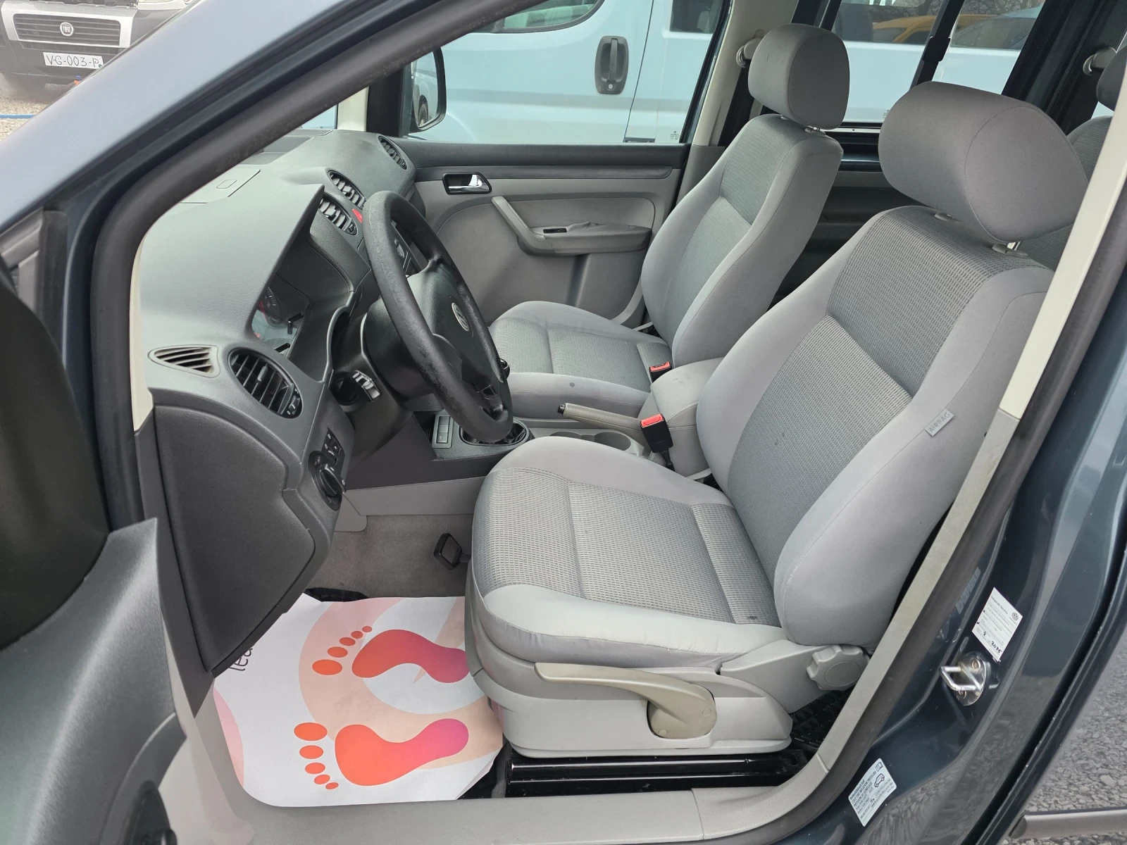 VW Caddy 1.9tdi life - изображение 10