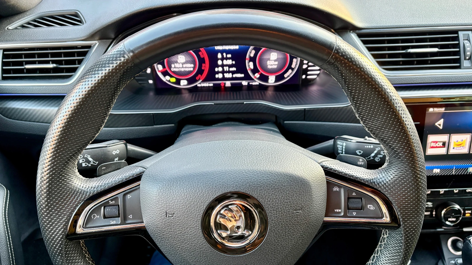 Skoda Superb Skoda Superb SPORTLINE | ПЪЛНА ИСТОРИЯ ОБСЛУЖЕНА, снимка 11 - Автомобили и джипове - 53819353