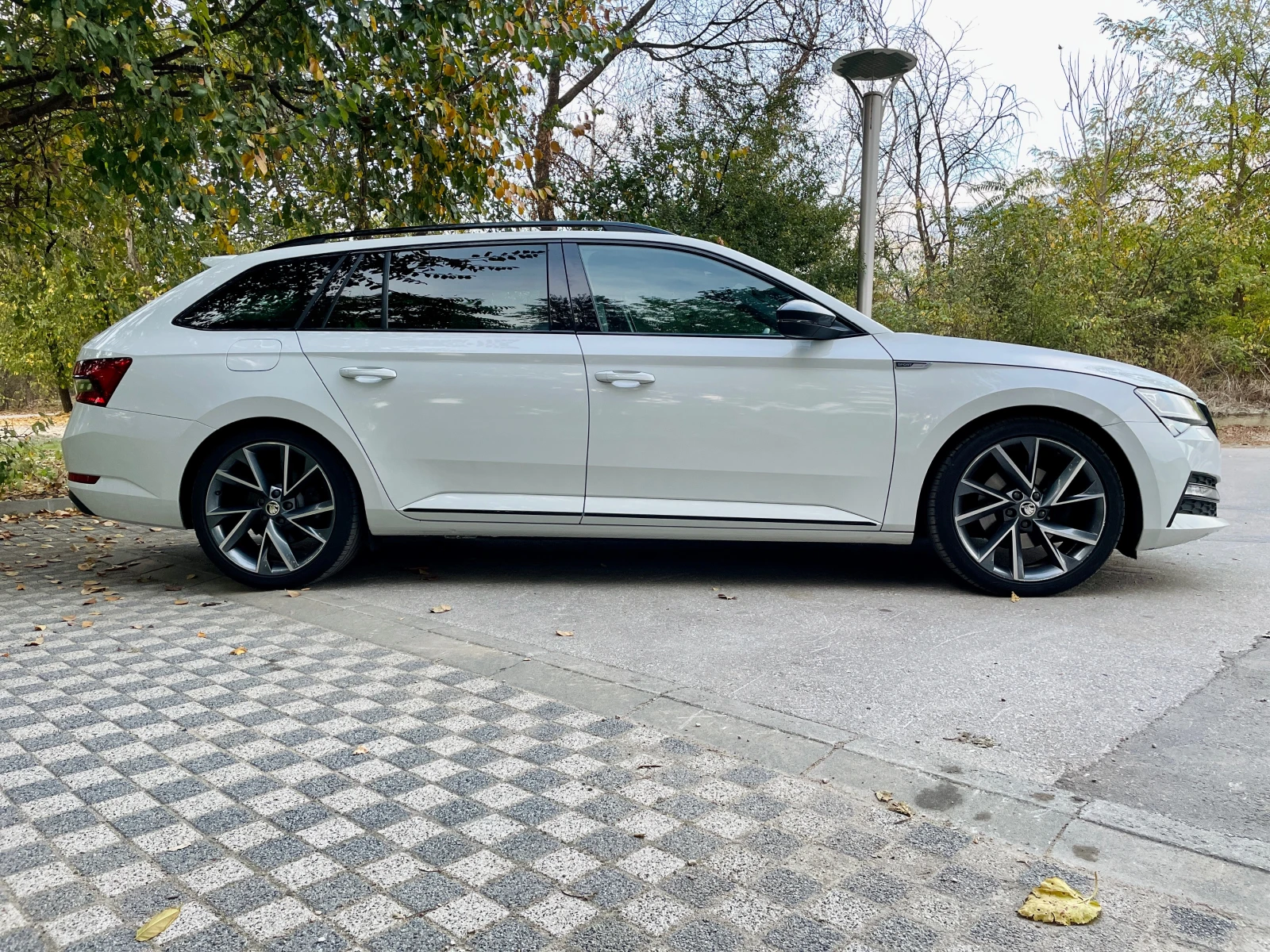 Skoda Superb Skoda Superb SPORTLINE | ПЪЛНА ИСТОРИЯ ОБСЛУЖЕНА - изображение 8