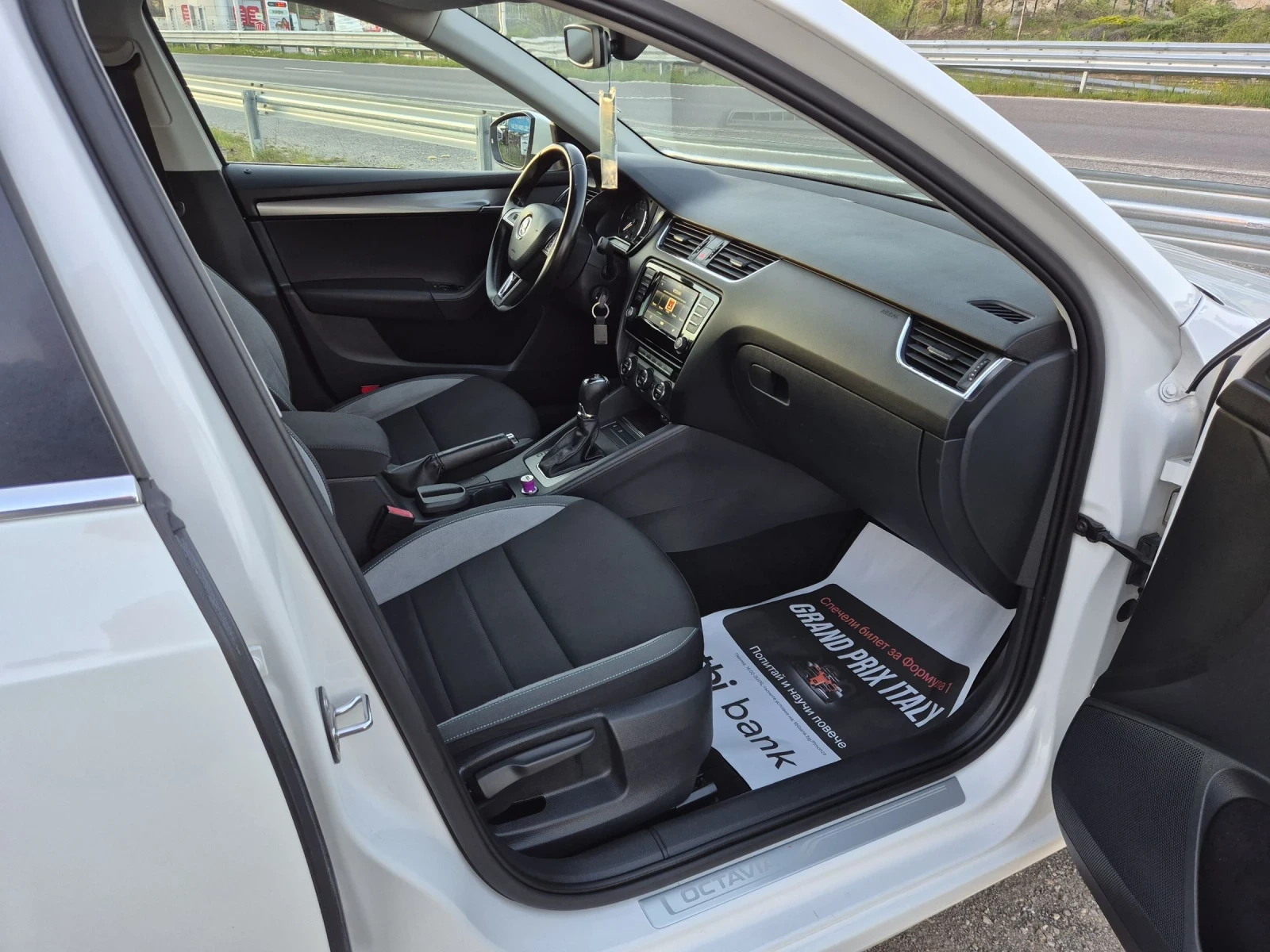 Skoda Octavia 1.6TDI/DSG/EVRO6, снимка 6 - Автомобили и джипове - 54577148