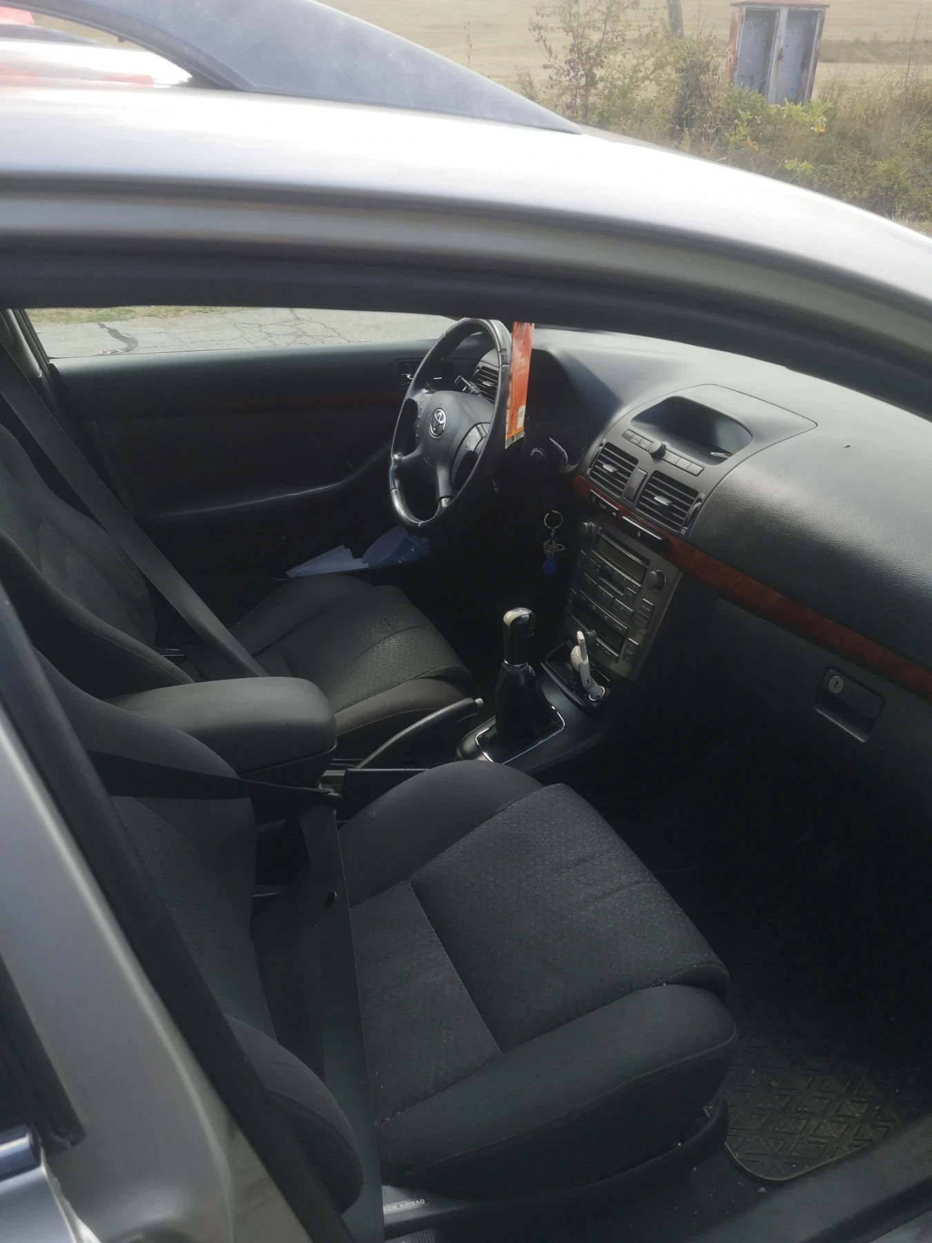Toyota Avensis 2.0, снимка 17 - Автомобили и джипове - 54868651