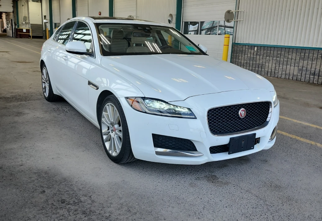 Jaguar Xf * PRESTIGE* AWD* Подгрев* Шибидах* Back Cam* , снимка 4 - Автомобили и джипове - 55477453
