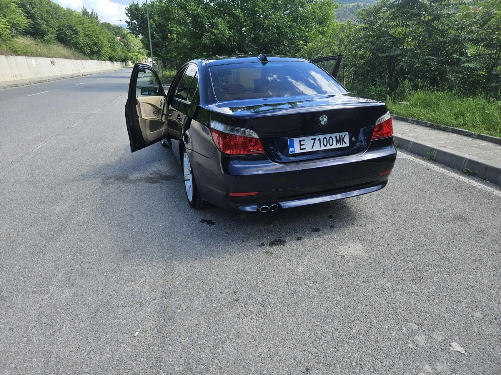 BMW 520, снимка 4 - Автомобили и джипове - 55630050