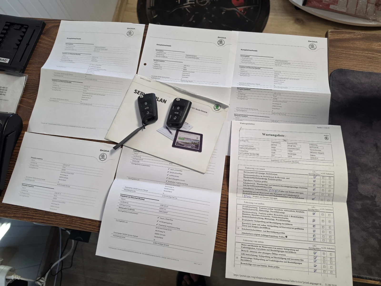 Skoda Octavia VRS 2.0TDI * RS * 184HP * КОЖА * CARPLAY * ЛИЗИНГ , снимка 15 - Автомобили и джипове - 55777378