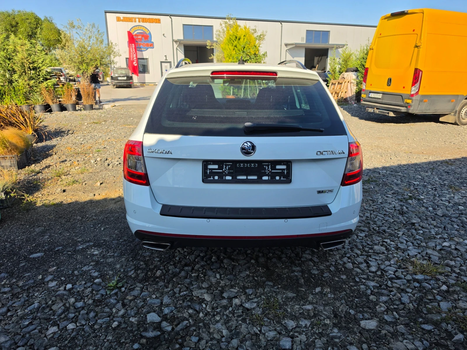 Skoda Octavia VRS 2.0TDI * RS * 184HP * КОЖА * CARPLAY * ЛИЗИНГ , снимка 6 - Автомобили и джипове - 55777378