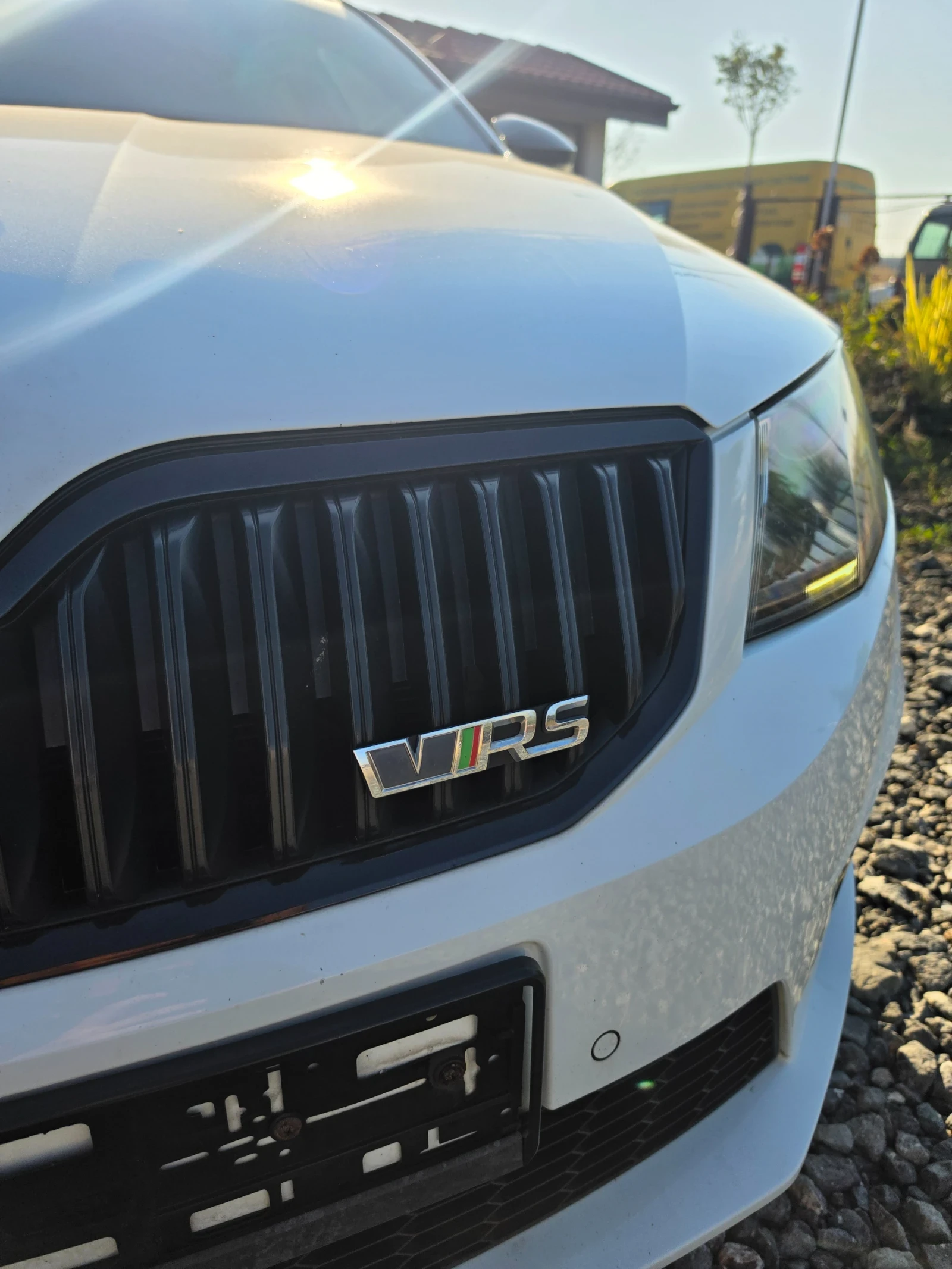 Skoda Octavia VRS 2.0TDI * RS * 184HP * КОЖА * CARPLAY * ЛИЗИНГ , снимка 16 - Автомобили и джипове - 55777378