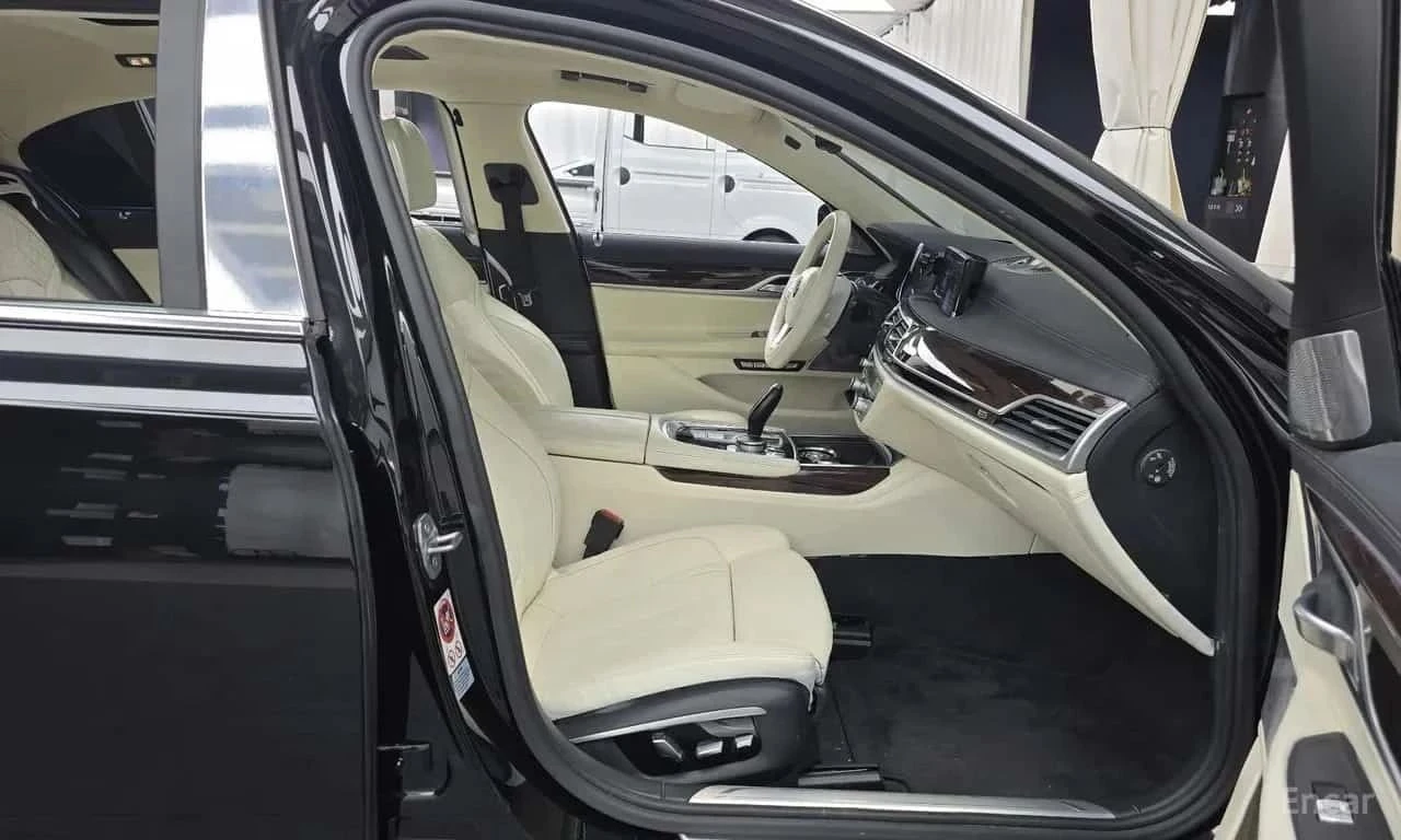 BMW 750, снимка 11 - Автомобили и джипове - 56726480