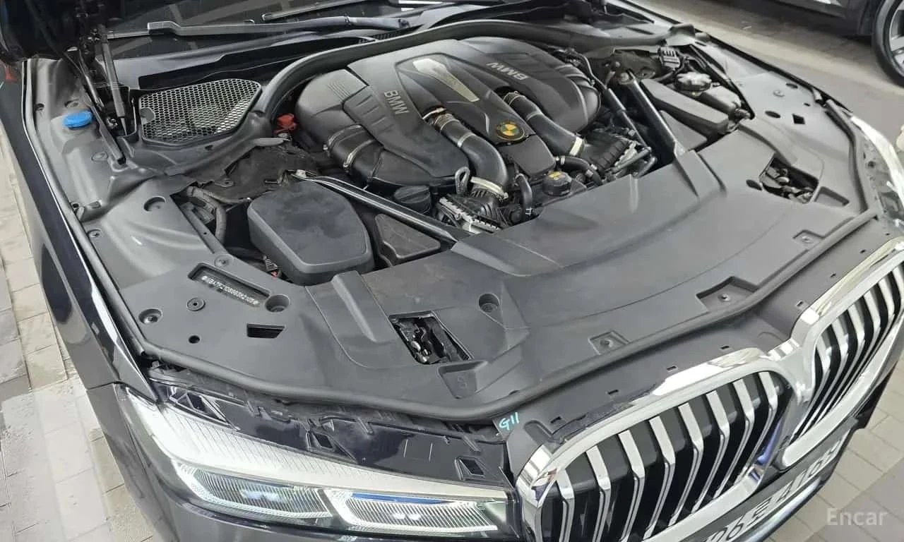 BMW 750, снимка 6 - Автомобили и джипове - 56726480
