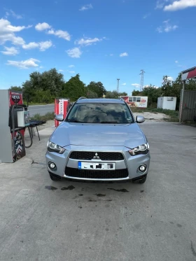     Mitsubishi Outlander 2.0i /